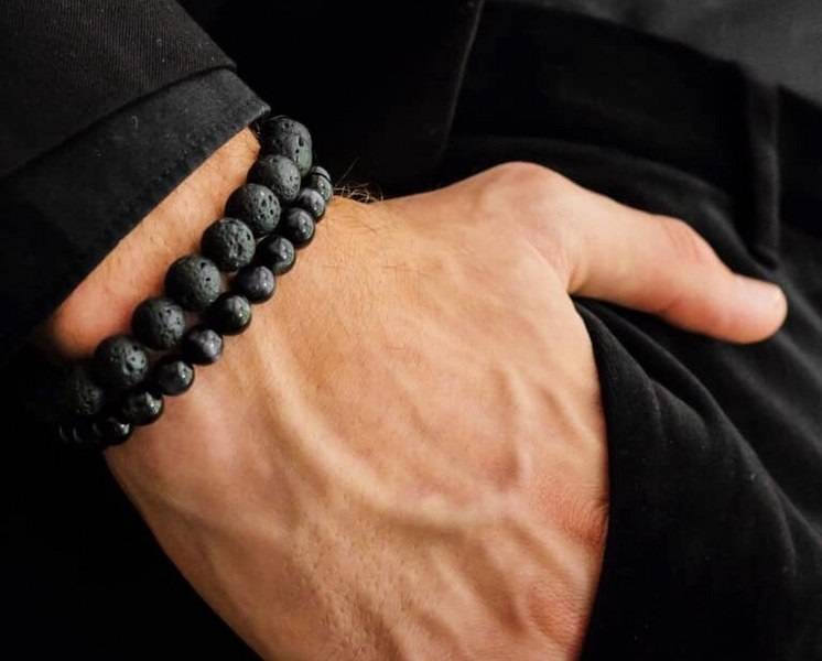 Style Guide: 3 Times When A Hand Bracelet for Men Is Essential