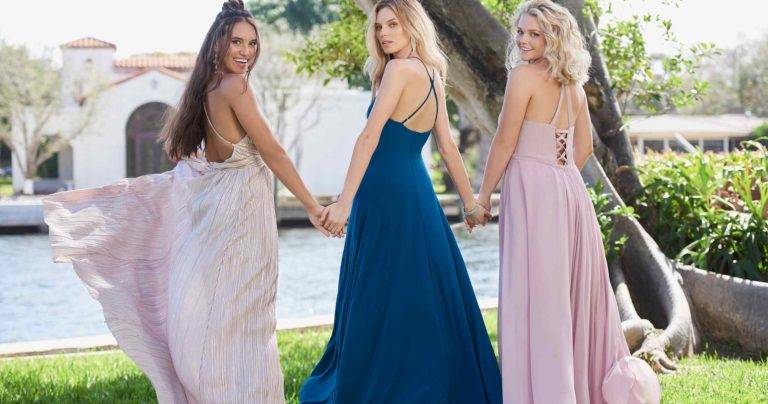 5 Tips to Pull Off a Backless Dress in the Upcoming Wedding Season