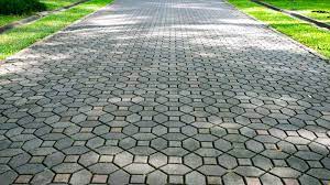What are Natural Stone Pavers and What Are Their Benefits?
