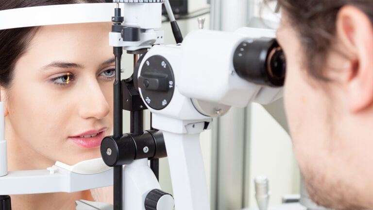 How to Choose the Right Optometrist in College Station